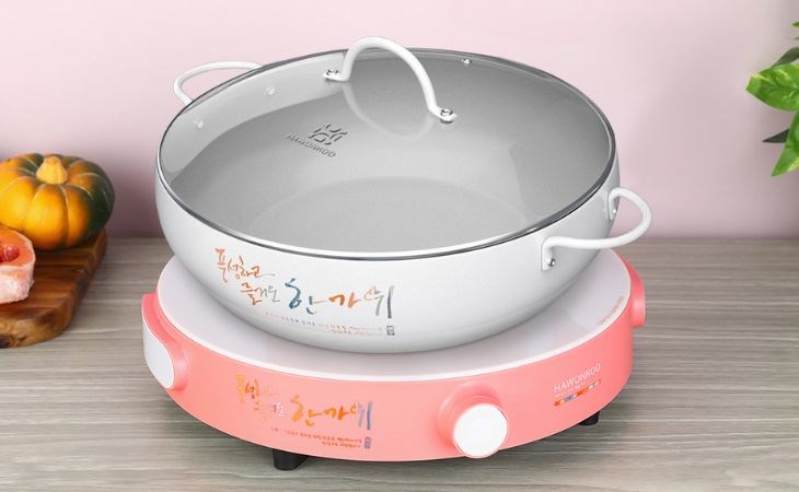 Bếp từ Hawonkoo CEH-101-I-PK có 1 vùng nấu nhỏ gọn, tiện lợi Bếp từ Hawonkoo CEH-101-I-PK có 1 vùng nấu nhỏ gọn, tiện lợi