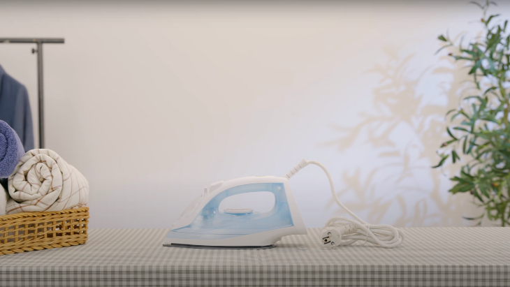 Bàn ủi hơi nước Philips GC1740 - Dây điện dài 194 cm 3 730x411 1 1