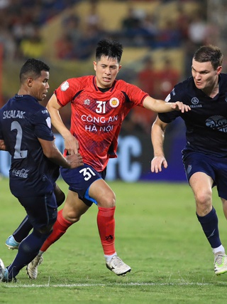 'Tường thép' Đình Trọng trở lại: Thầy Kim nên trao cơ hội, tại sao không? cahn buriram 1 17472344381001665849306 0 871 1706 2151 crop 17472776155292047321375